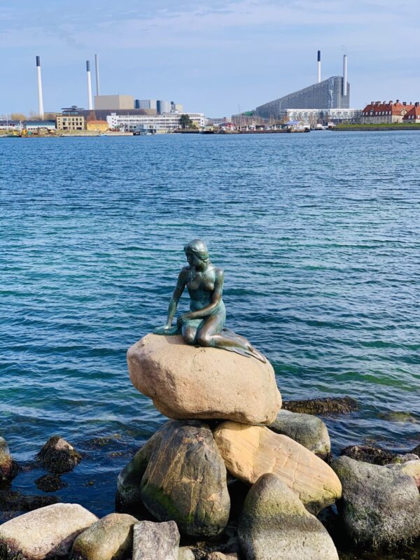 Mano Danija. Trumpas įvadas į undinėlių pasaulį